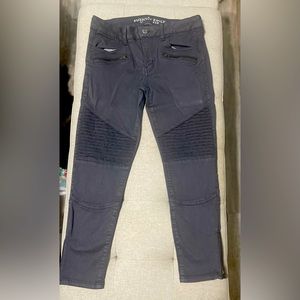 Grey cropped moto pants. American Eagle. size 8
